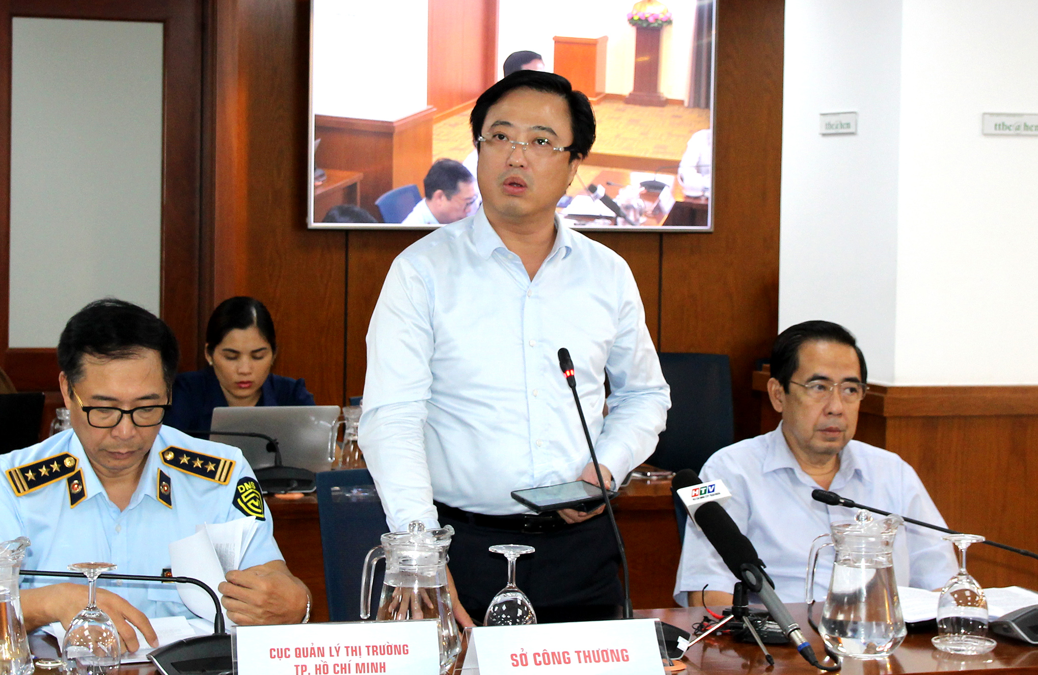 Đồng chí Lê Huỳnh Minh Tú - Phó giám đốc Sở Công thương TP. Hồ Chí Minh phát biểu tại buổi họp báo (Ảnh: HH)